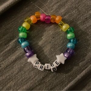 pride kandi bracelet !!